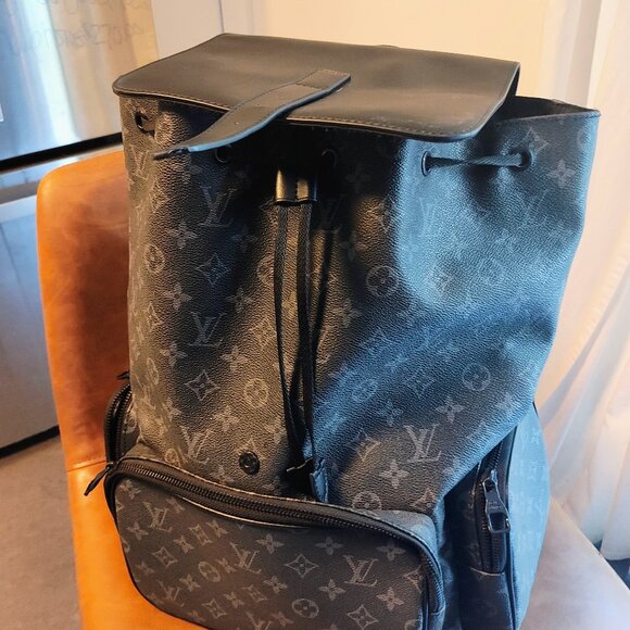 Louis Vuitton backpack - Picture 1 of 6